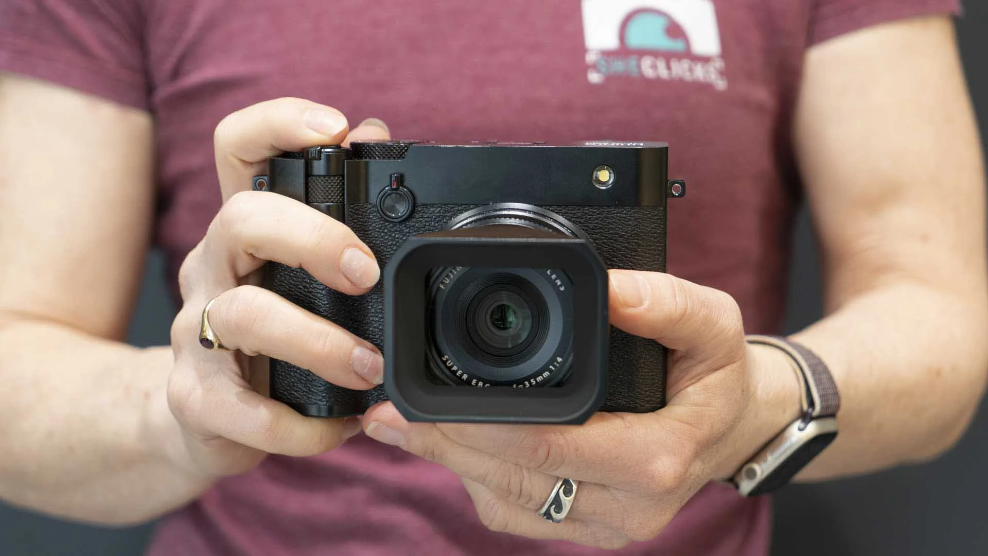 Fujifilm GFX100RF First Impressions Review - SheClicks