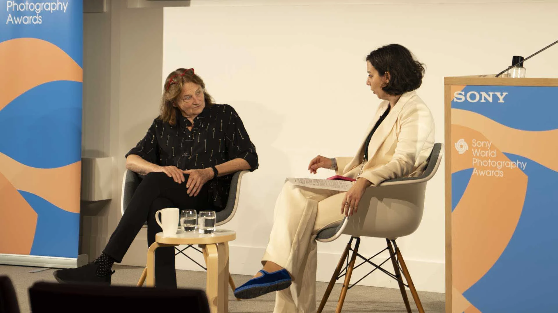  Susan Meiselas (left) at the press conference ahead of the Sony World Photography Awards 2025 ceremony. 
